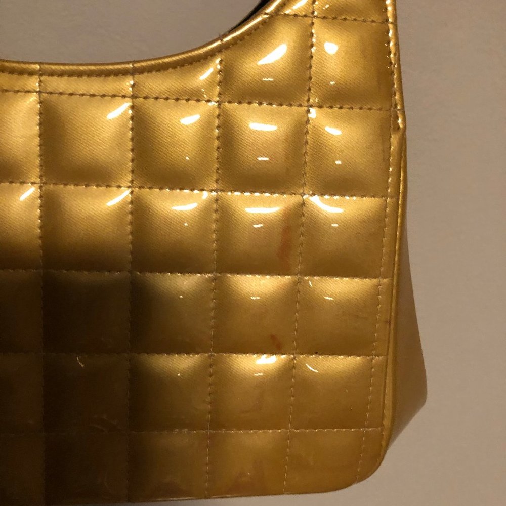 SOLD - Authentic CHANEL Vintage Shoulderbag - Picture 6 of 15